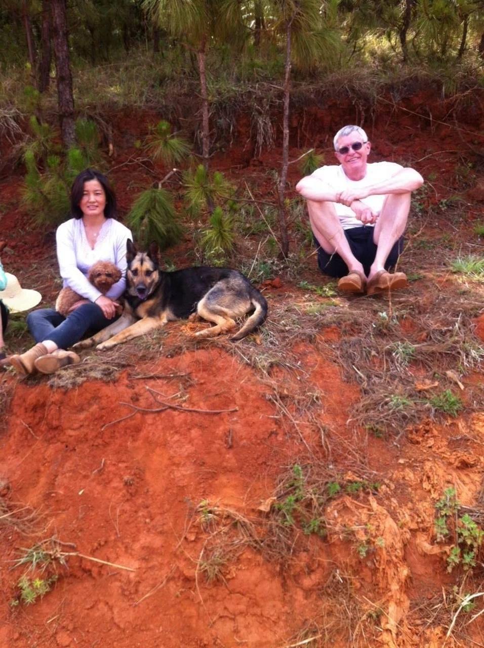 奈斯和妻子在云南東川打造了一個(gè)名叫“卡比杉”的農(nóng)場。