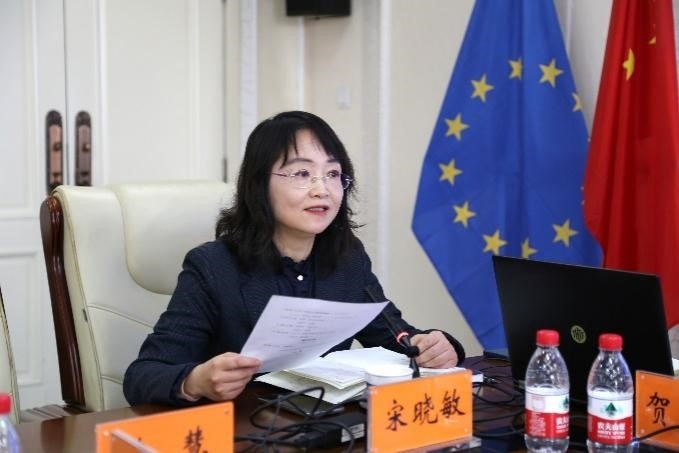 中國社會科學院歐洲研究所《歐洲研究》總編輯、中國歐洲學會秘書長宋曉敏教授主持研討會。吳迪攝