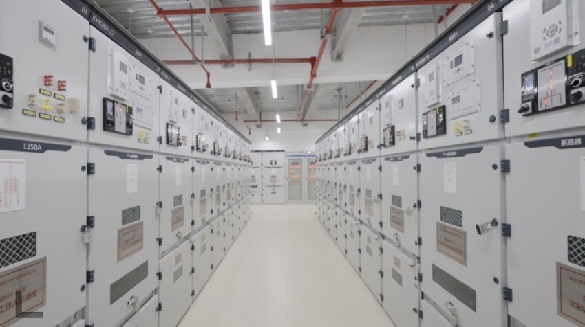 300兆瓦壓氣儲(chǔ)能示范工程高壓配電室。受訪者供圖