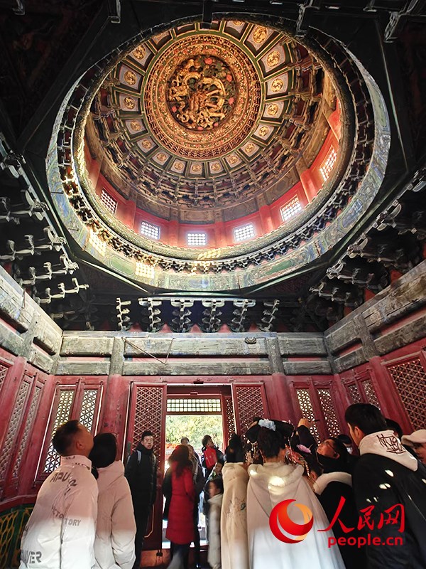 2025年1月，游客正在故宮博物院參觀。人民網(wǎng)記者 韋衍行攝