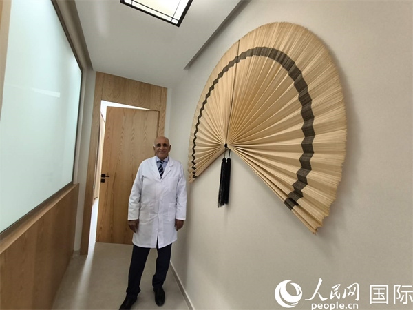 哈利勒的診所內(nèi)。人民網(wǎng)記者 黃培昭攝