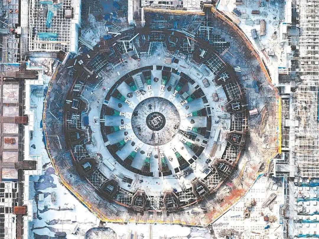 △中國科學(xué)院合肥物質(zhì)科學(xué)研究院等離子體所，緊湊型聚變能實(shí)驗(yàn)裝置（BEST）項(xiàng)目正加緊施工。