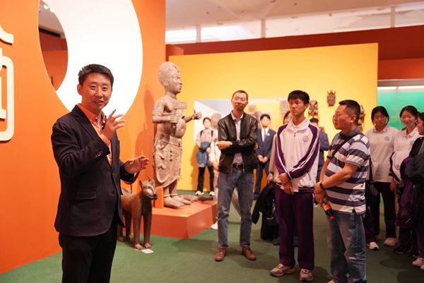 清華附中永豐學(xué)校家校共育活動舉行。校方供圖