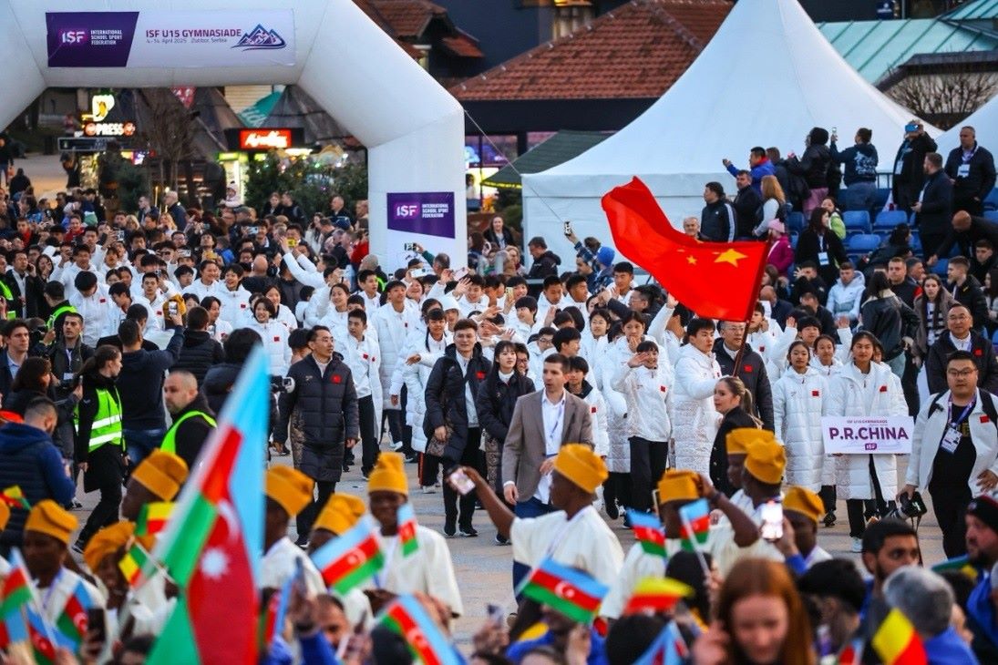 中國中學(xué)生體育代表團在開幕式上入場。圖片來源：中國中學(xué)生體育代表團