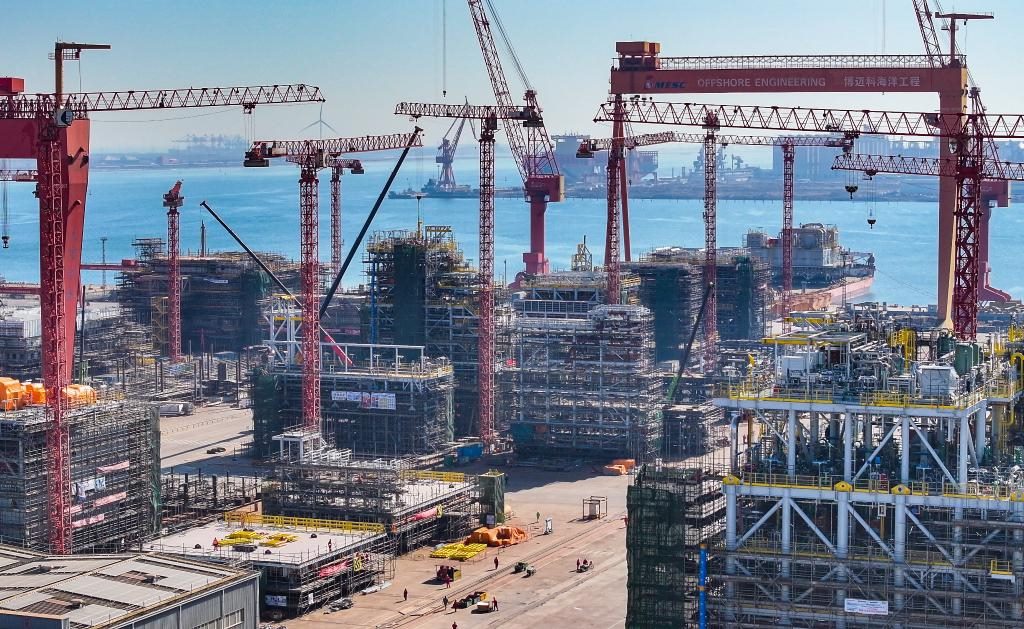 這是3月21日拍攝的天津博邁科海洋工程股份有限公司廠區(qū)一景（無人機(jī)照片）。新華社記者 趙子碩 攝