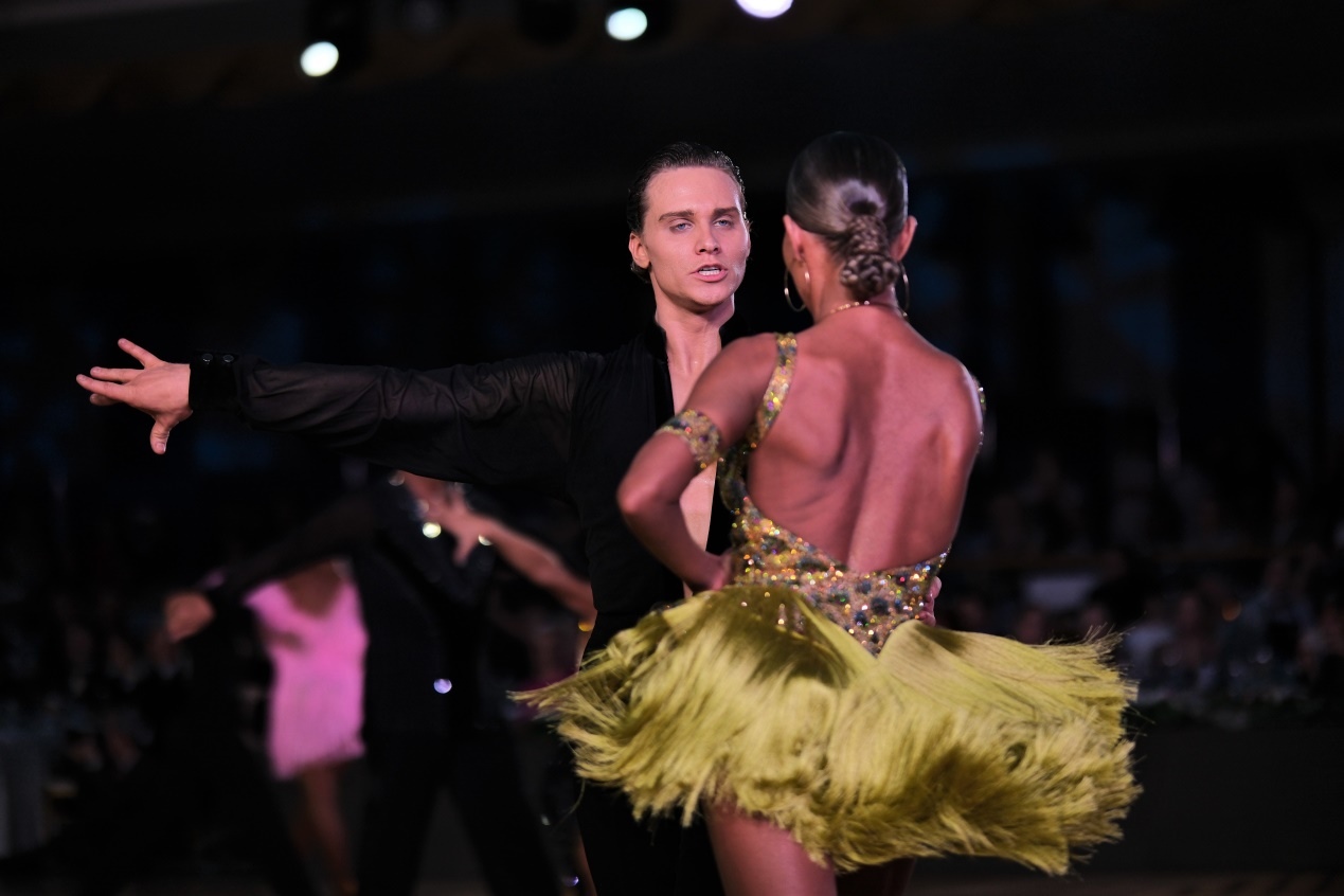 第七屆“克里姆林宮杯”國標(biāo)舞錦標(biāo)賽現(xiàn)場。于子恒攝