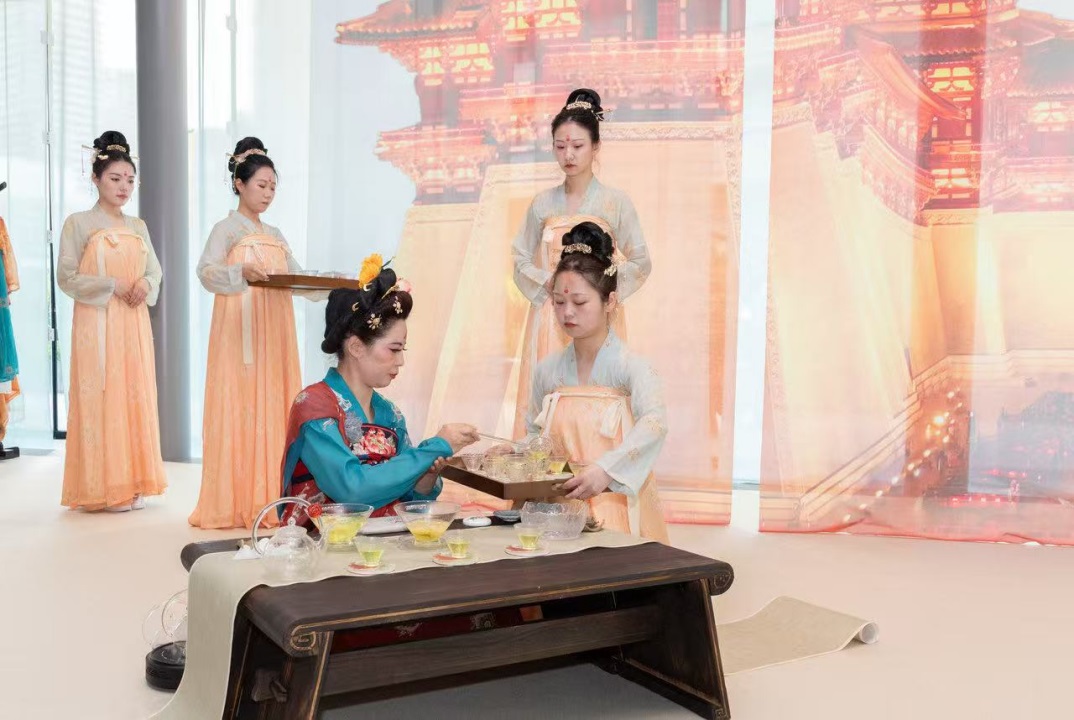 牡丹迎賓茶。中國駐大阪旅游辦事處供圖