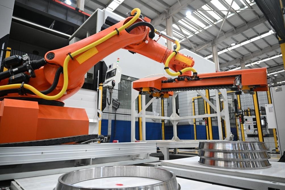 這是洛陽軸承集團(tuán)股份有限公司的智能生產(chǎn)線。新華社記者 李嘉南 攝