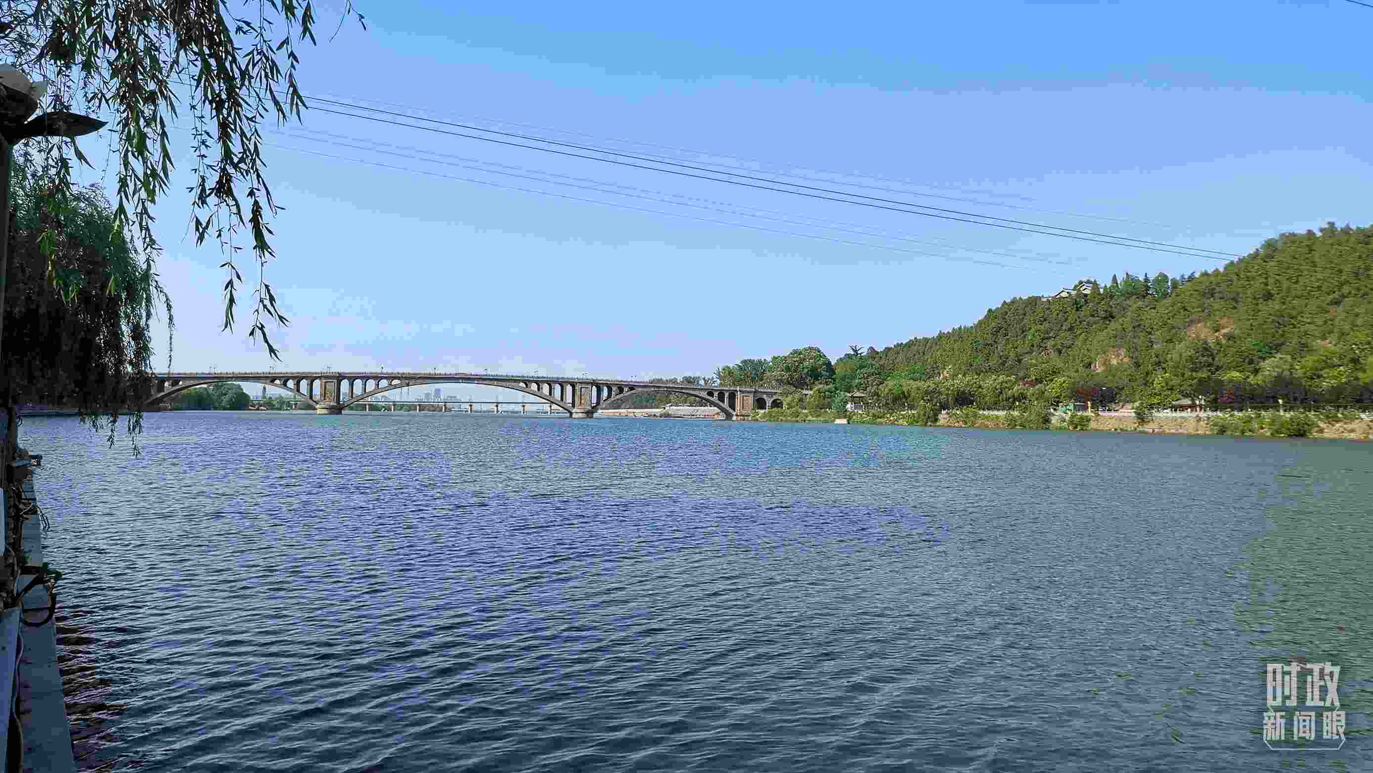 △伊河。（總臺(tái)央視記者范一鳴拍攝）