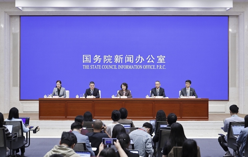 國(guó)新辦舉行“高質(zhì)量完成‘十四五’規(guī)劃”系列主題新聞發(fā)布會(huì)(國(guó)家廣播電視總局)(1)XxjpsgC000218_20250925_PEPFN0A001(2).jpg